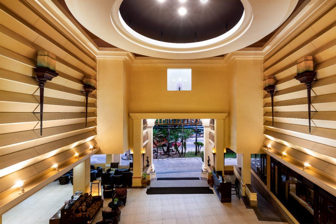 Patong Paragon Resort & Spa Sha Extra Plus Zewnętrze zdjęcie The lobby of the hotel